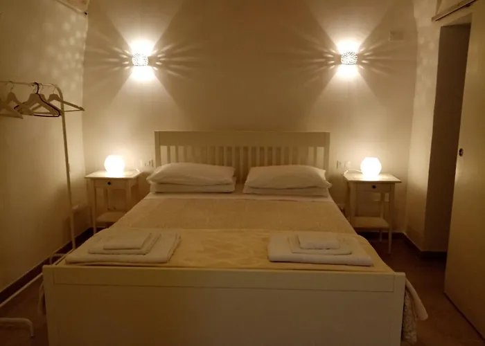 公寓 Flat In White 奥斯图尼